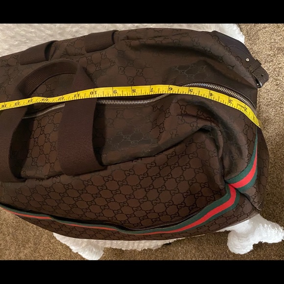Gucci GG Canvas duffel Bag - Picture 15 of 16
